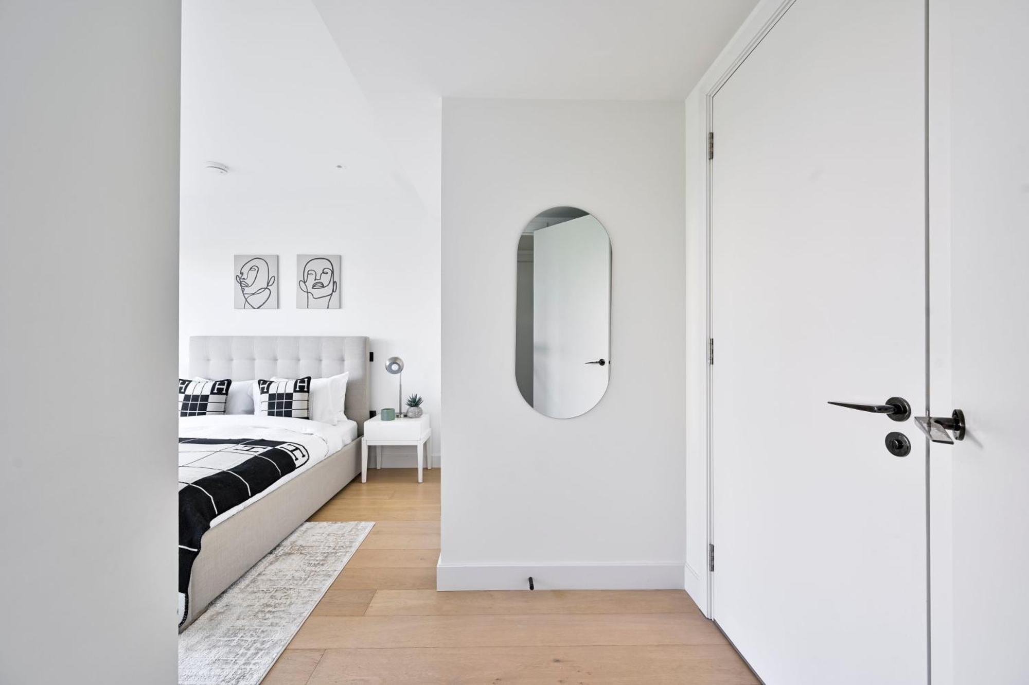 Elegant 2bed -west -steps To Tube, Westfield Apartamento Londres
