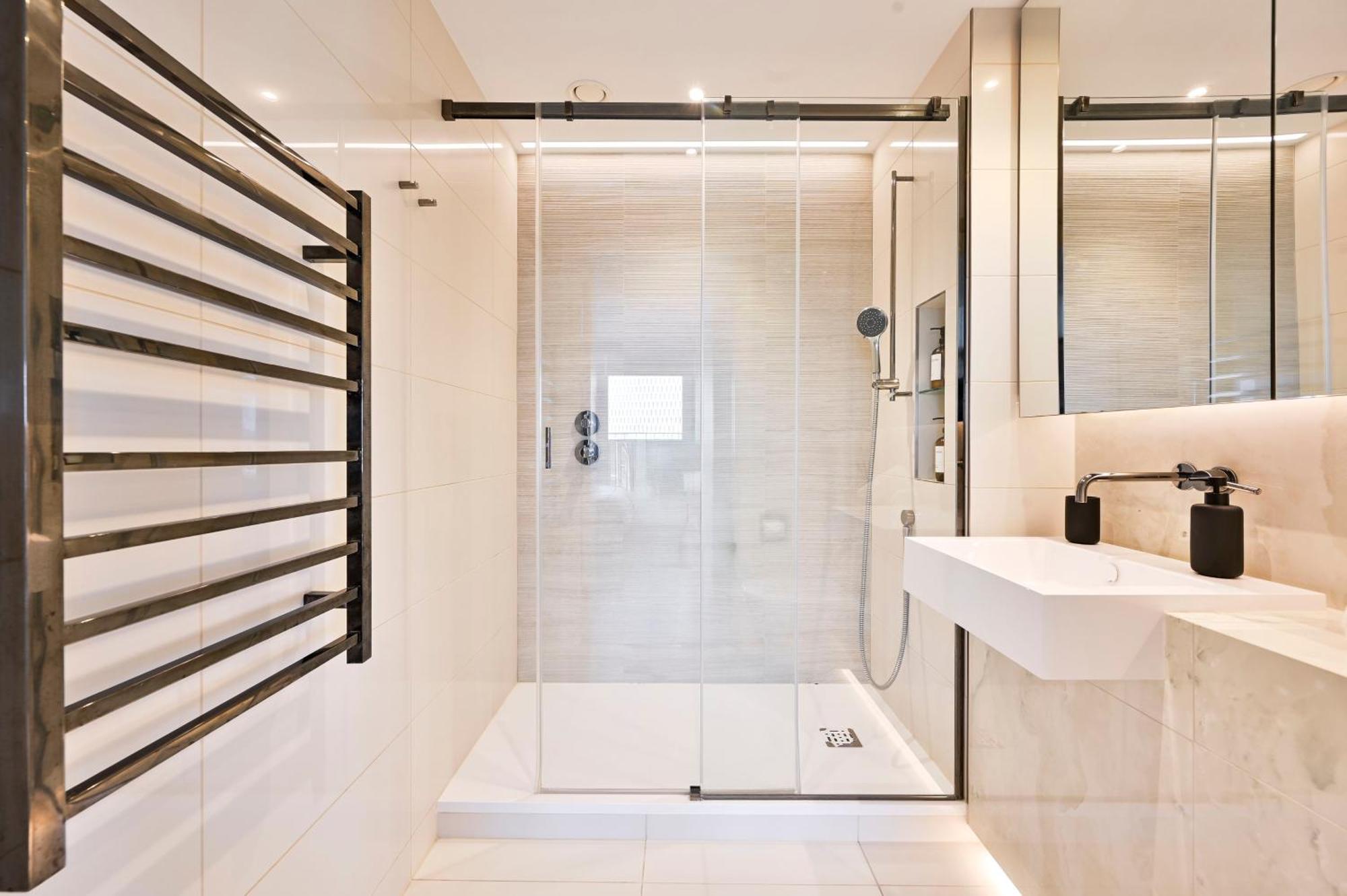 Elegant 2bed -west -steps To Tube, Westfield Apartamento *