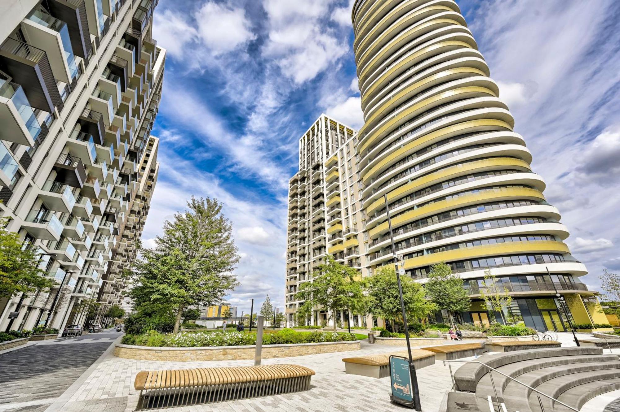 Elegant 2bed -west -steps To Tube, Westfield * Londres
